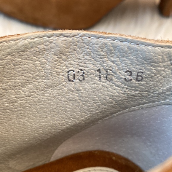 Eric Michael Suede Heels/Booties, Size 5.5 - Picture 15 of 16